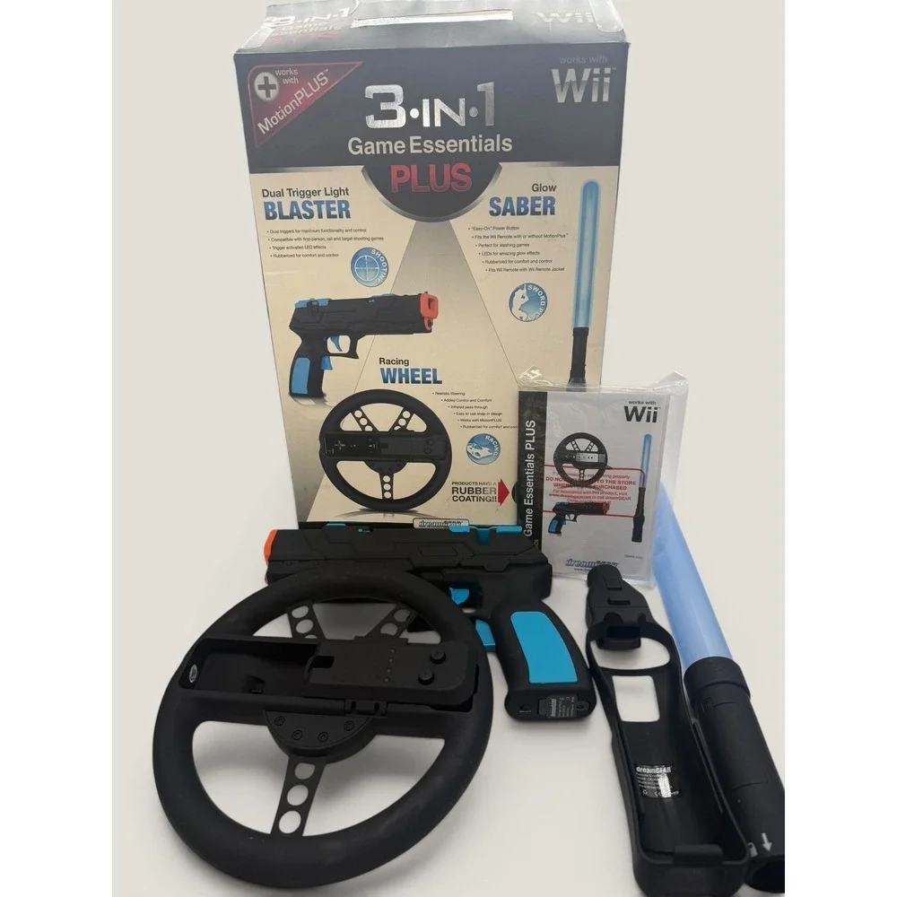 NEW**open box** Wii dreamGEAR 3-in-1 Game Essentials PLUS accessory kit